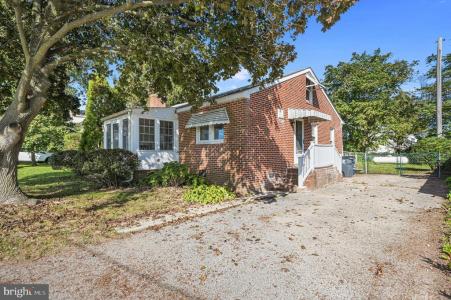 32 BELL STREET, DOVER, Delaware 19901, USA