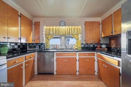 32 BELL STREET, DOVER, Delaware 19901, USA