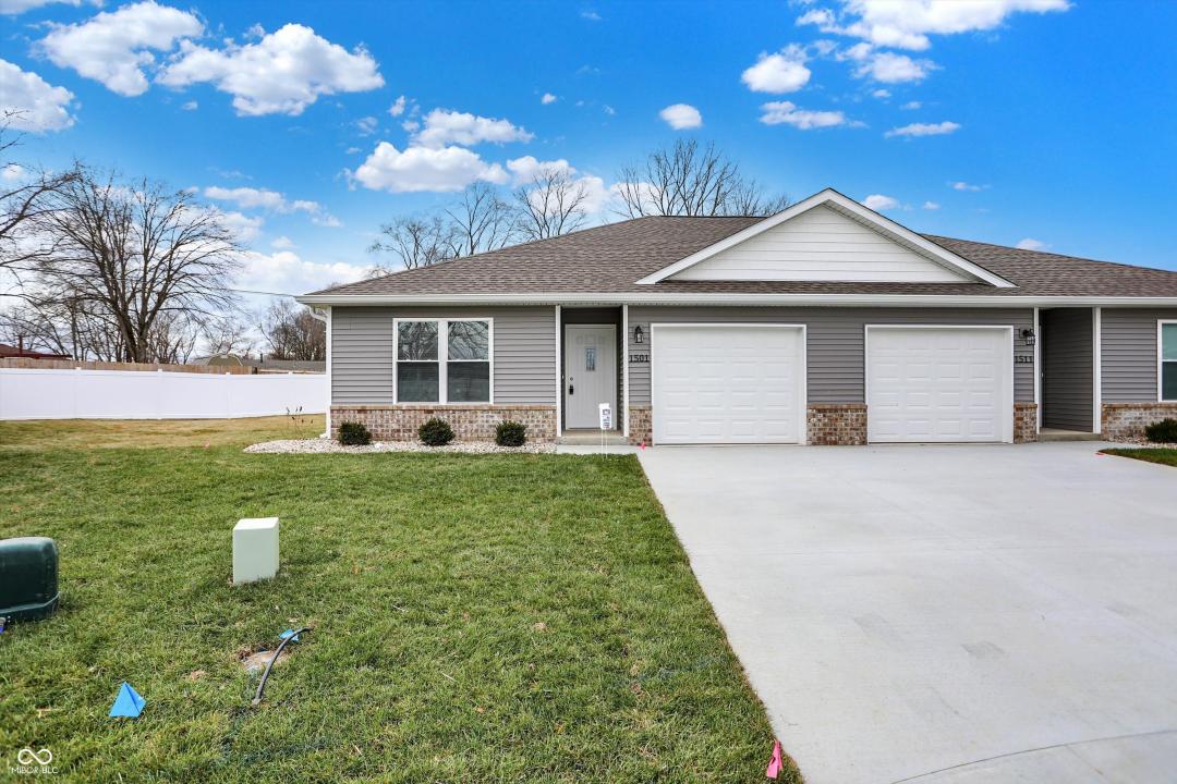 1611 W Paula Drive, Columbus, Indiana 47201