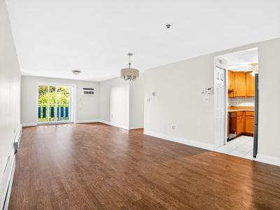 33 Lodgen Ct , 4G, Malden, Massachusetts 02148, USA