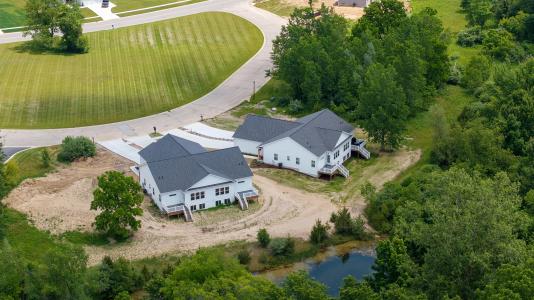 144 Ashley Court, Brooklyn, Michigan 49230, Estados Unidos