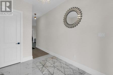 10 TWEEDHILL AVENUE, Caledon, Ontario L7C 4K5, Canada