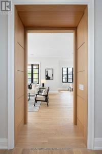 48 TANGMERE ROAD, Toronto (banbury-don Mills), Ontario M3B 2N3, CANADÁ