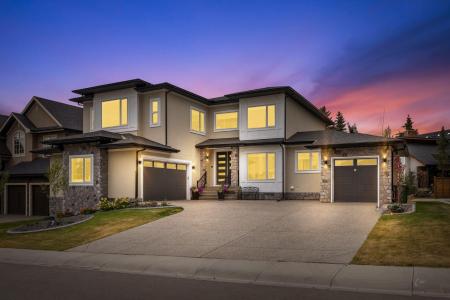7 MYSTIC RIDGE WAY SW, Calgary, Alberta T3H 1S7, Canada