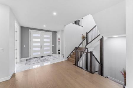 7 MYSTIC RIDGE WAY SW, Calgary, Alberta T3H 1S7, Canadá