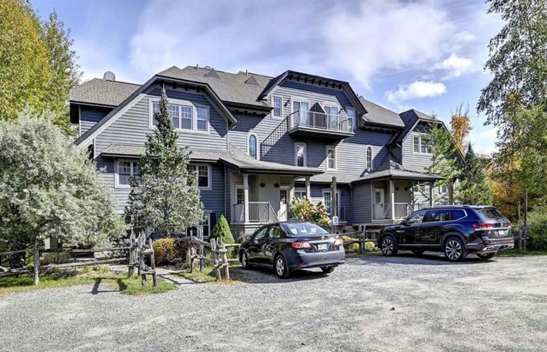 270  Rue du Mont-Plaisant, Mont-Tremblant, Quebec J8E 1L2, Canadá