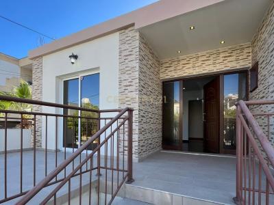 Mesa Geitonia, Cyprus