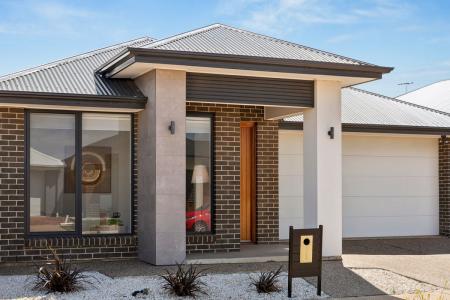 5 Carissa Avenue, Riverlea Park, SA 5120, Australia