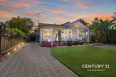 5 Mubo Crescent, Holsworthy, NSW 2173, Australia