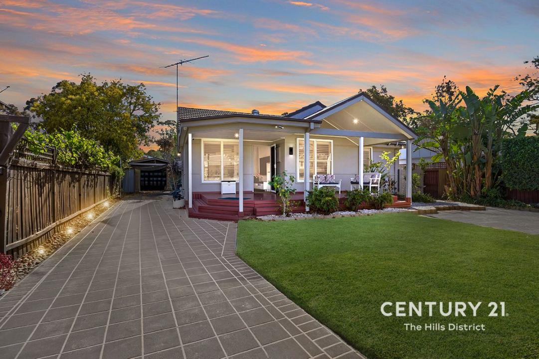 5 Mubo Crescent, Holsworthy, NSW 2173, Australia