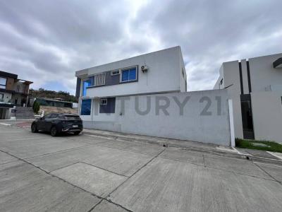 Urbanizacion Vicolinci SN, Daule, Guayas 00001, Équateur