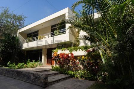 Carlos Graña , Lima, Lima 00001, Peru