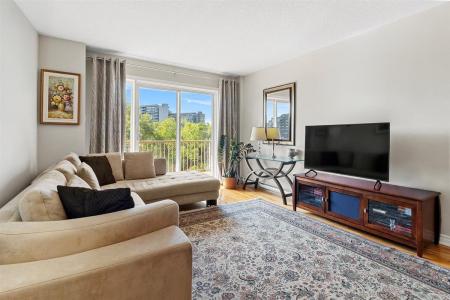 2110 Rue Caroline-Béique, Montréal (Ahuntsic-Cartierville), Quebec H4N 3K2, Canada