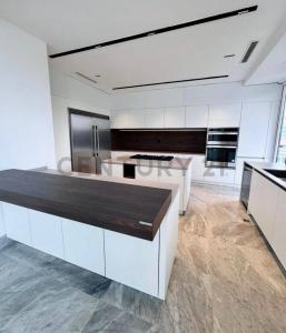 Av Mohedano En Venta Penthouse De Lujo En La Castellana 588m2, Caracas, Miranda 1060, Venezuela