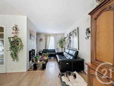 Combs La Ville, Isla De Francia 77380, Francia