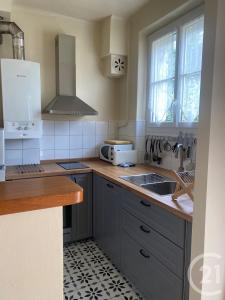 Fontainebleau, Isla De Francia 77300, Francia