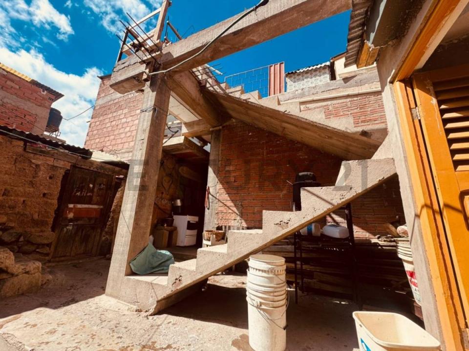 Calle Pedro Arraya, Zona San Martin 126, San Martin, Potosí 00001, Bolivia