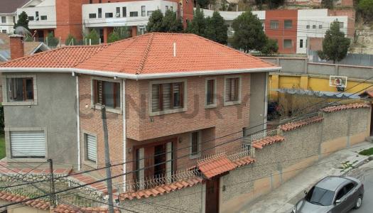 MALLASILLA, ROTONDA MALLASILLA 25, Mallasilla, La Paz 00001, 玻利维亚