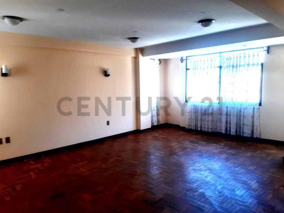 Calle San Felipe No.490 entre Calle Tarija y CAlle Potosi 490, Oeste, Oruro 00001, Bolivia