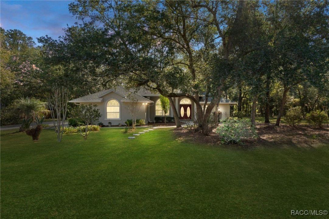 8859 N Amboy Way, Citrus Springs, Florida 34434