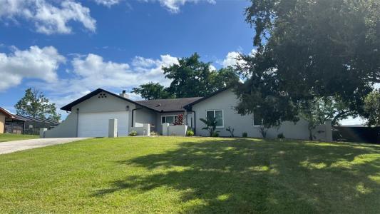 204 S LAKE MARIAM DRIVE, Winter Haven, Florida 33884, USA