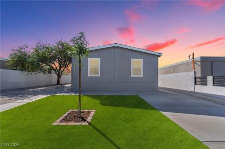 6271 Great Smoky Avenue, Las Vegas, Nevada 89156