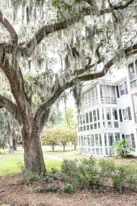 17 Riverwind Drive, Port Royal, South Carolina 29935