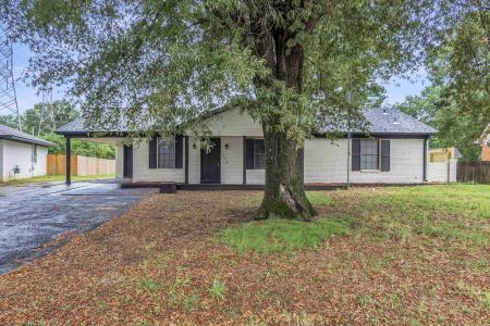 1279 Eason, Memphis, Tennessee 38116, USA