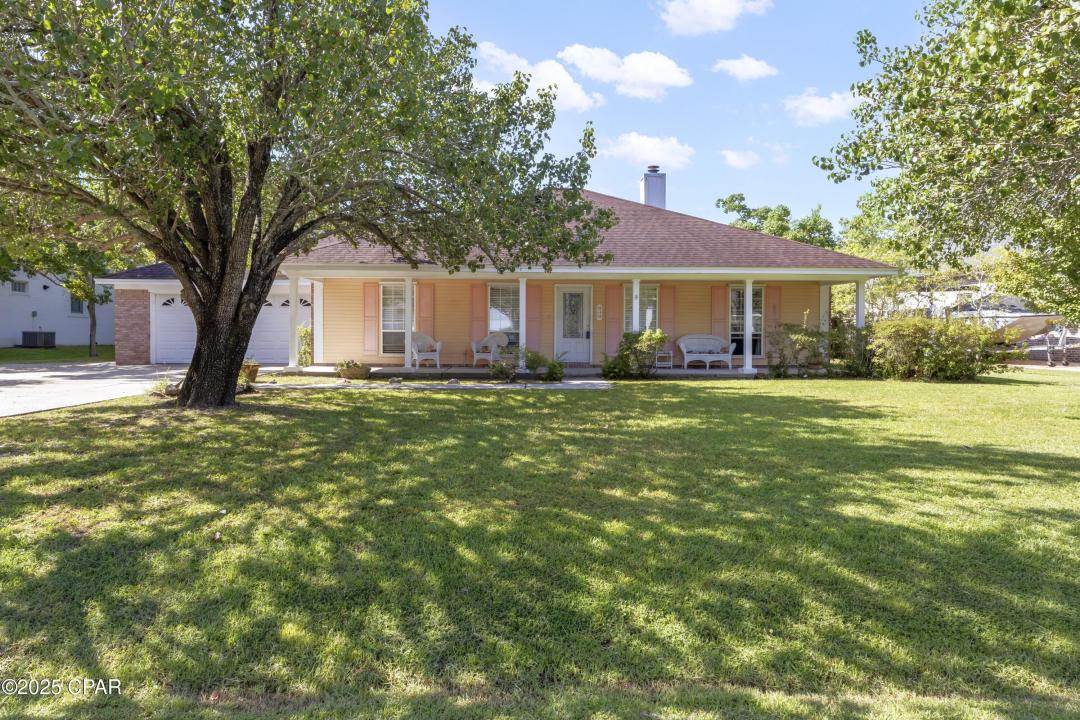 333 Moonlight Bay Drive, Panama City Beach, Florida 32407