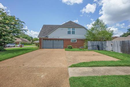 9276 Chalkwell, Cordova, Tennessee 38016, Stati Uniti