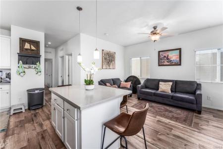 8086 Mission Blvd # 11, Jurupa Valley, Califórnia 92509, Estados Unidos