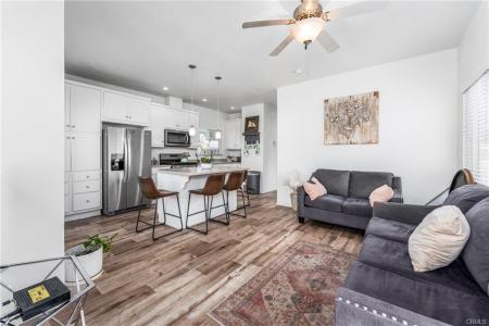 8086 Mission Blvd # 11, Jurupa Valley, Califórnia 92509, Estados Unidos