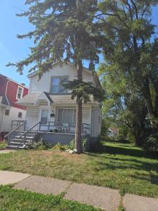 19235 Lamont, Detroit, Michigan 48234, USA