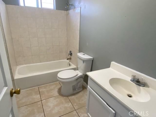 2164 E 103rd St, Los Angeles, Californie 90002, États-Unis