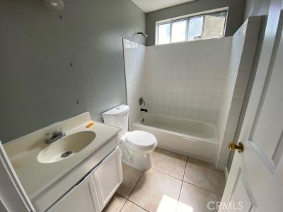 2164 E 103rd St, Los Angeles, Californie 90002, États-Unis