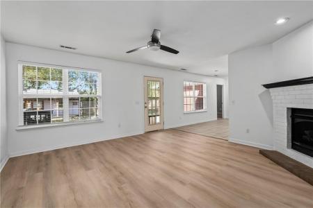 1108 Deerfield MDW, Siloam Springs, Arkansas 72761