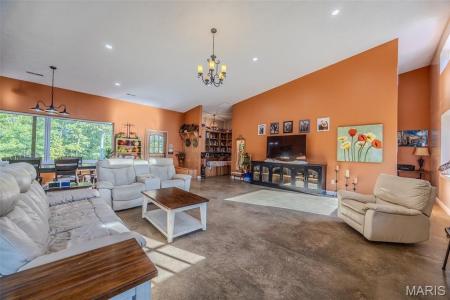 3 Pecan Trail, Tunas, Missouri 65764, USA