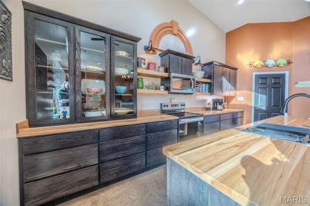 3 Pecan Trail, Tunas, Missouri 65764, USA