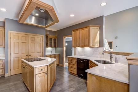 5720 Wild Rose Lane, Eau Claire, ויסקונסין 54701, ארצות הברית של אמריקה 