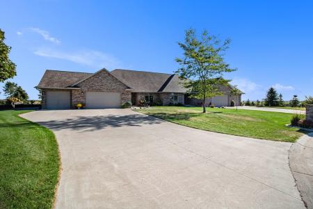 7135 Valley View Circle, Brookings, Южная Дакота 57006, Соединенные Штаты