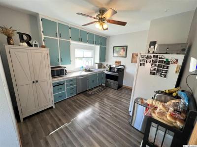 421 Sherman St, Sheffield, 愛荷華州 50475, 美國