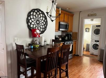 105 Grandview Ave, North Plainfield Boro, Nova Jersey 07060-4124, Estados Unidos