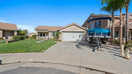 14761 Pete Dye St, Moreno Valley, Califórnia 92555, Estados Unidos