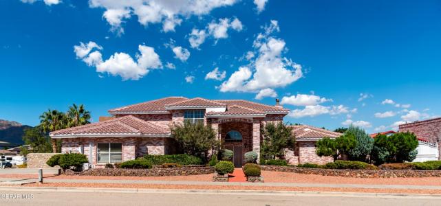 10831 Loma de Alma Drive, El Paso, Texas 79934, USA
