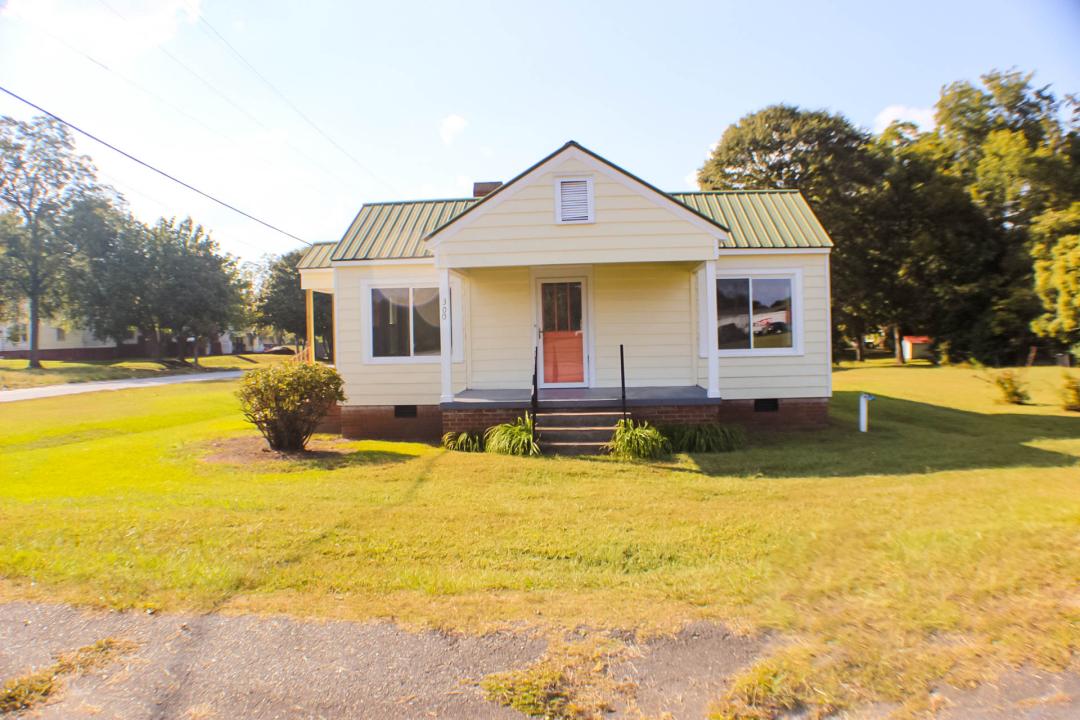 300 Betsy Street, Iva, Güney Karolina 29655, Amerika Birleşik Devletleri