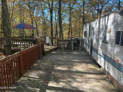 236 Village Drive E, Milford, Pennsylvania 18337