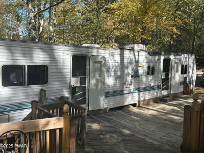 236 Village Drive E, Milford, Pennsylvania 18337