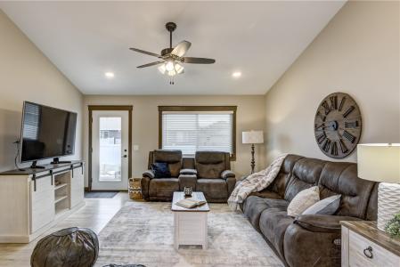 1652 Kyler Street, Altoona, Wisconsin 54720, États-Unis