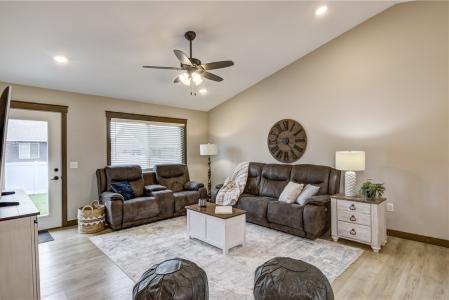 1652 Kyler Street, Altoona, Wisconsin 54720, États-Unis