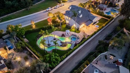 551 Running Creek Court, Simi Valley, California 93065